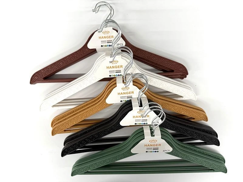 Wooden Plastic Hanger suppliers